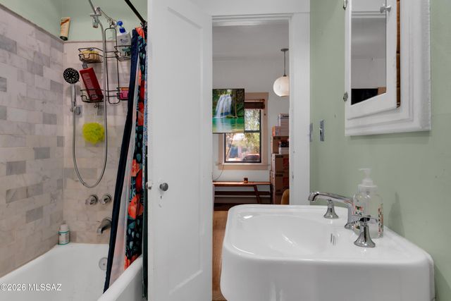 1501 N Winstel Boulevard, Tucson, AZ 85716