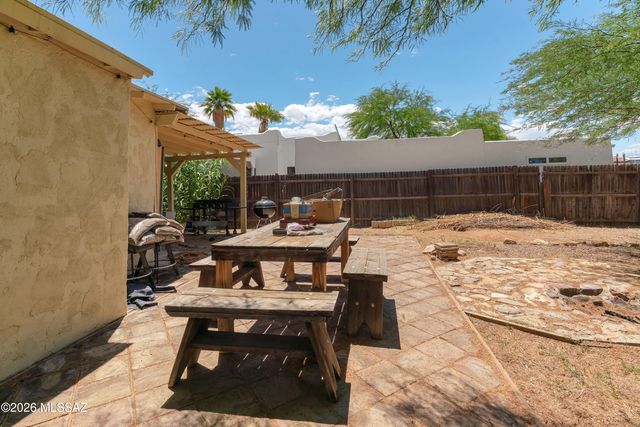 1501 N Winstel Boulevard, Tucson, AZ 85716