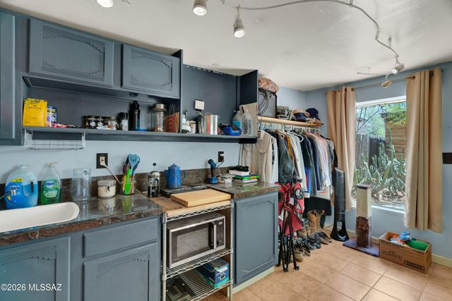 1501 N Winstel Boulevard, Tucson, AZ 85716