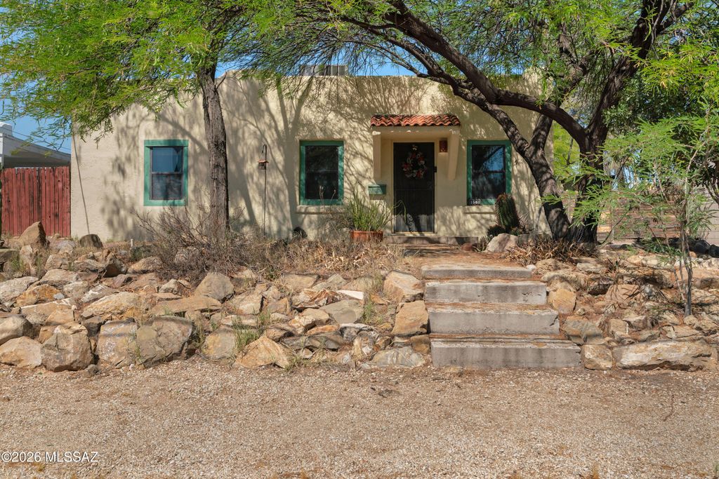 1501 N Winstel Boulevard, Tucson, AZ 85716