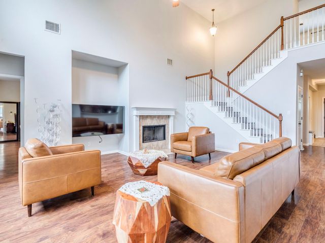 734 Crane Canyon PL, Round Rock, TX 78665