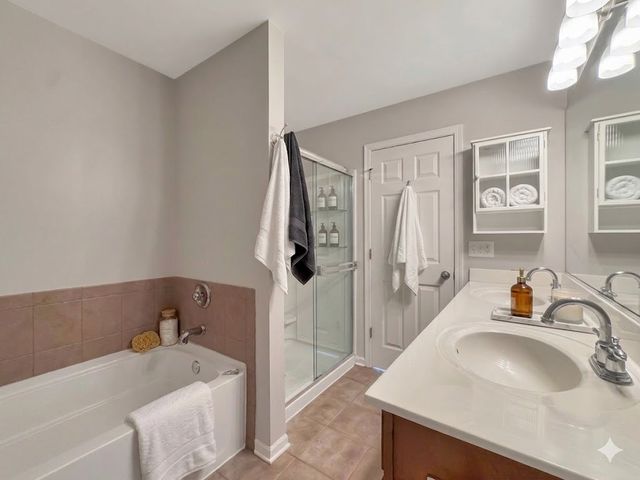 3381 Cameron Drive, Elgin, IL 60124