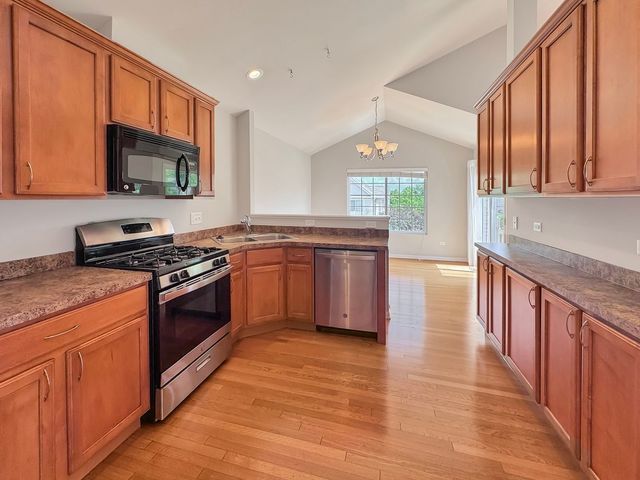 3381 Cameron Drive, Elgin, IL 60124