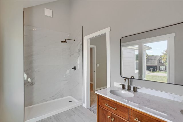 9755 Grosick Rd, Mccandless, PA 15237