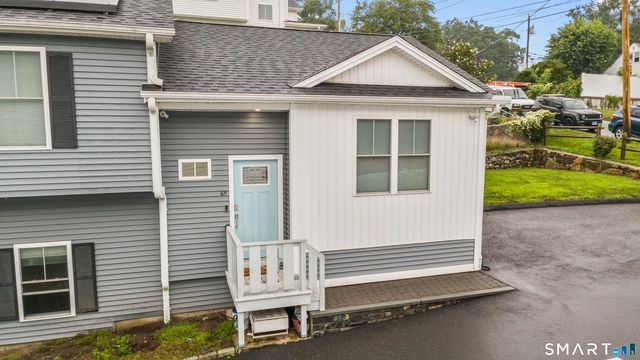 65 Sterling Street, Fairfield, CT 06825