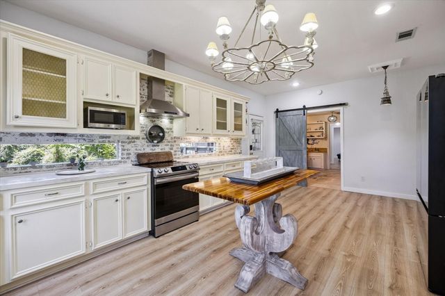 30403 Walnut Creek Road, Magnolia, TX 77355