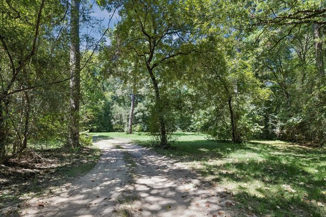 30403 Walnut Creek Road, Magnolia, TX 77355