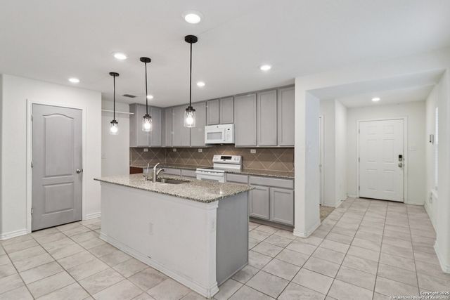 7919 Assumption, San Antonio, TX 78254