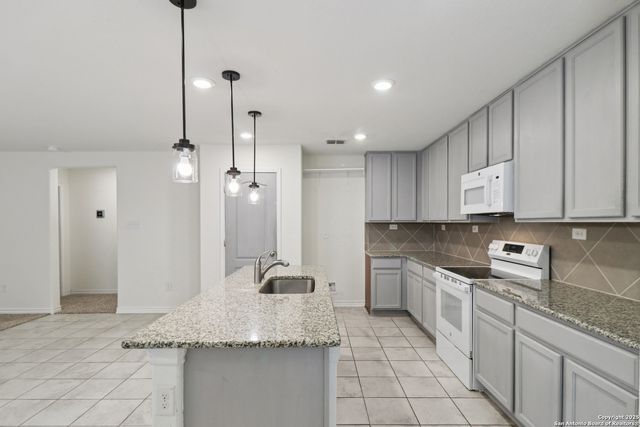 7919 Assumption, San Antonio, TX 78254