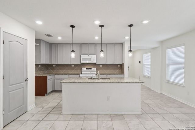 7919 Assumption, San Antonio, TX 78254