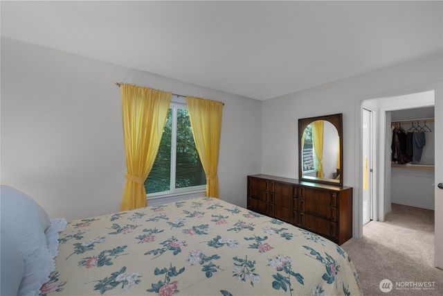 240 E Aycliffe Drive, Shelton, WA 98584