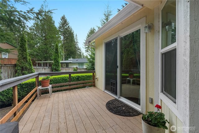 240 E Aycliffe Drive, Shelton, WA 98584