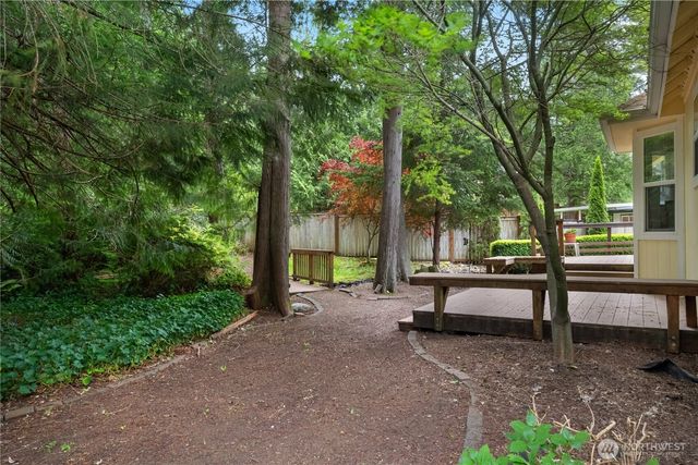240 E Aycliffe Drive, Shelton, WA 98584