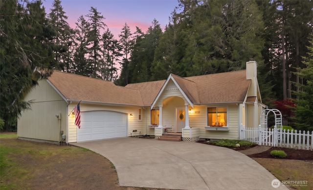 240 E Aycliffe Drive, Shelton, WA 98584