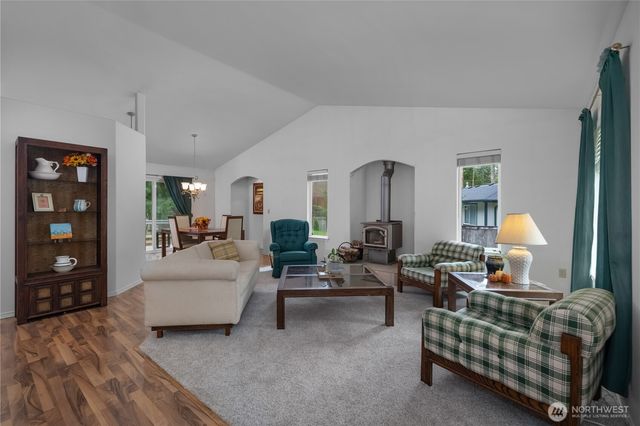 240 E Aycliffe Drive, Shelton, WA 98584