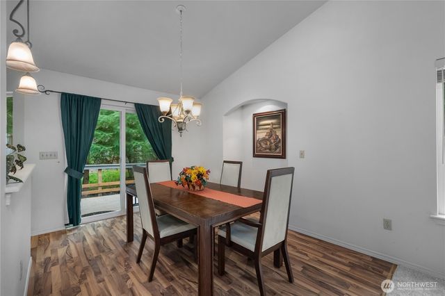 240 E Aycliffe Drive, Shelton, WA 98584