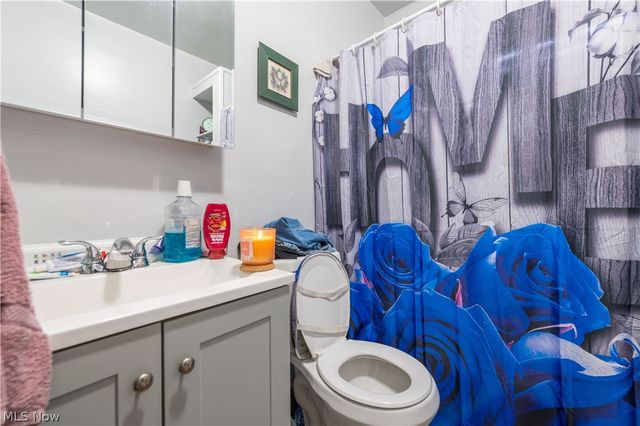 4004 E 52nd Street, Newburgh Heights, OH 44105