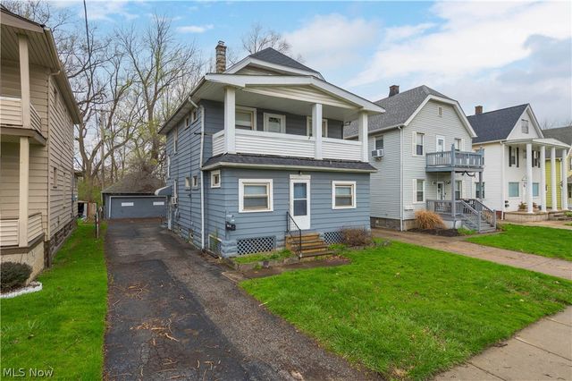 4004 E 52nd Street, Newburgh Heights, OH 44105