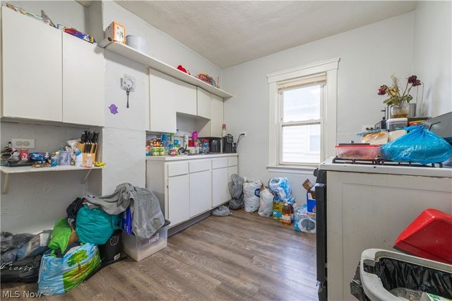4004 E 52nd Street, Newburgh Heights, OH 44105
