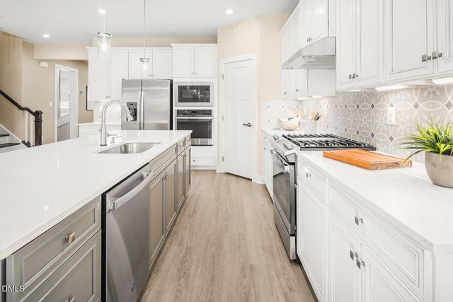 3221 Cherry Vale Lane, Raleigh, NC 27604