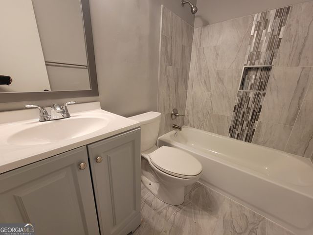 1086 Summer Brook Annex, College Park, GA 30349