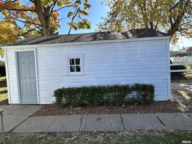 3 Suburban, Milan, IL 61264