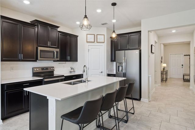 897 CARMILLION COURT, Groveland, FL 34736