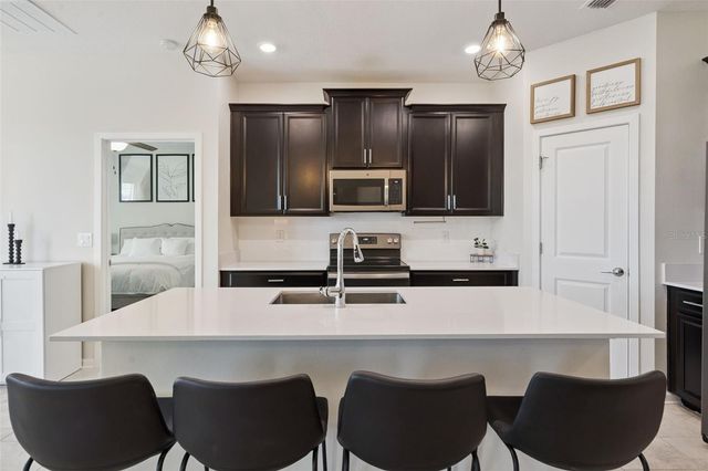 897 CARMILLION COURT, Groveland, FL 34736
