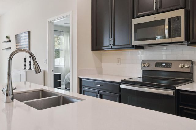 897 CARMILLION COURT, Groveland, FL 34736