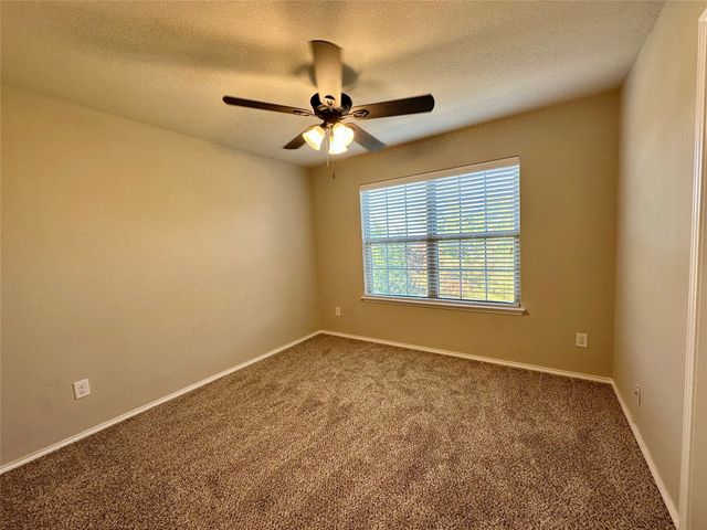 725 Hartsfield, Aubrey, TX 76227