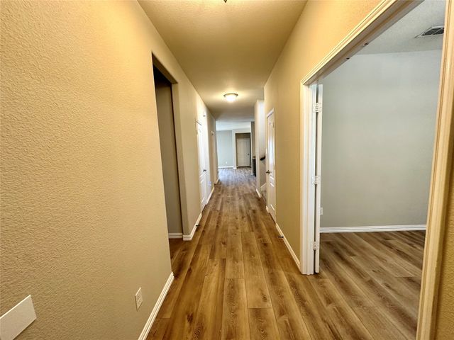 725 Hartsfield, Aubrey, TX 76227