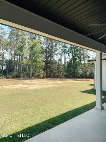 10 Switch Road, Carriere, MS 39426