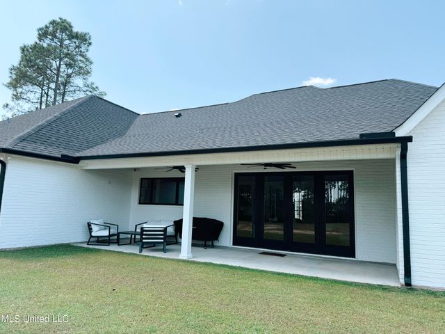 10 Switch Road, Carriere, MS 39426