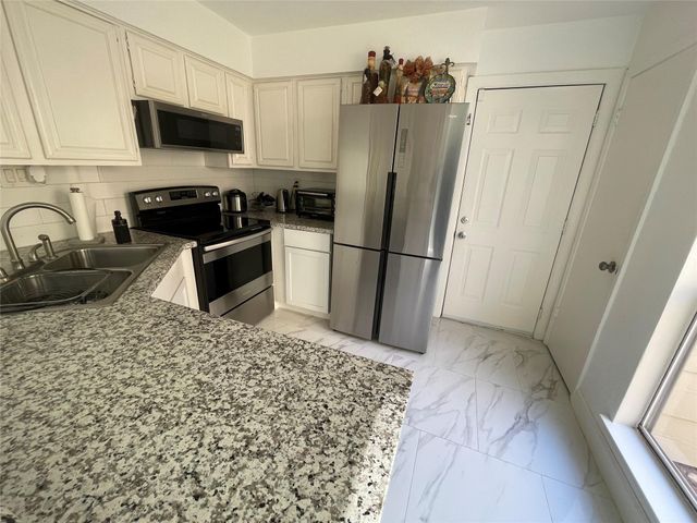 12255 W Village Drive E, Houston, TX 77039