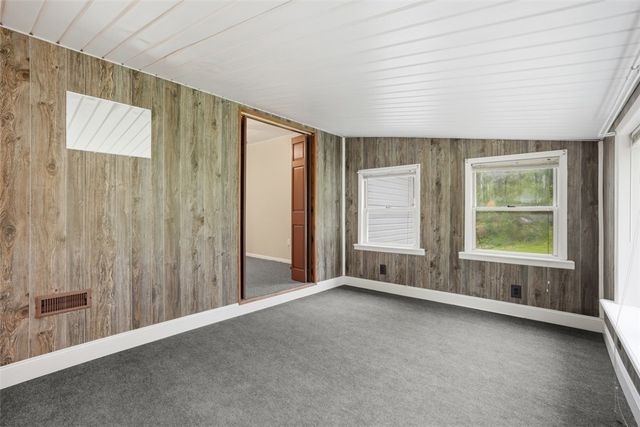246 Highland Rd, Rochester Twp, PA 15074