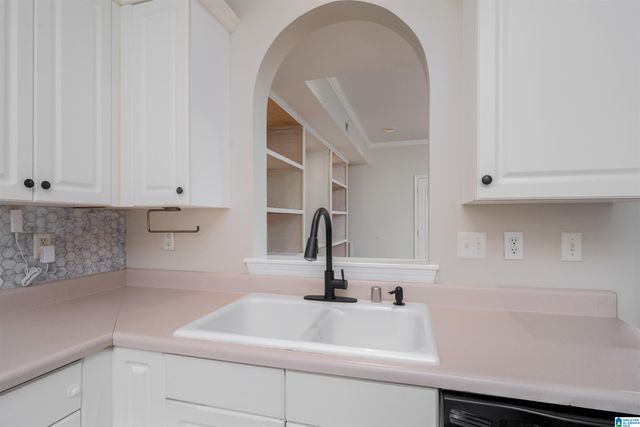 607 PARKSIDE CIRCLE, Helena, AL 35080