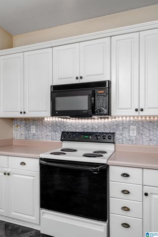 607 PARKSIDE CIRCLE, Helena, AL 35080