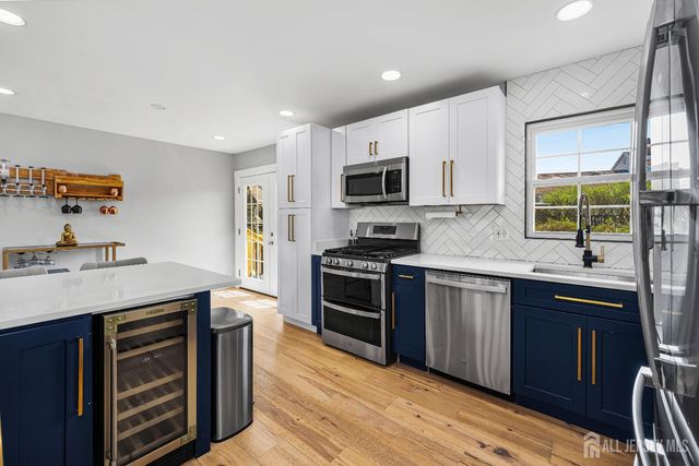 30 Ash Drive, Neptune, NJ 07753