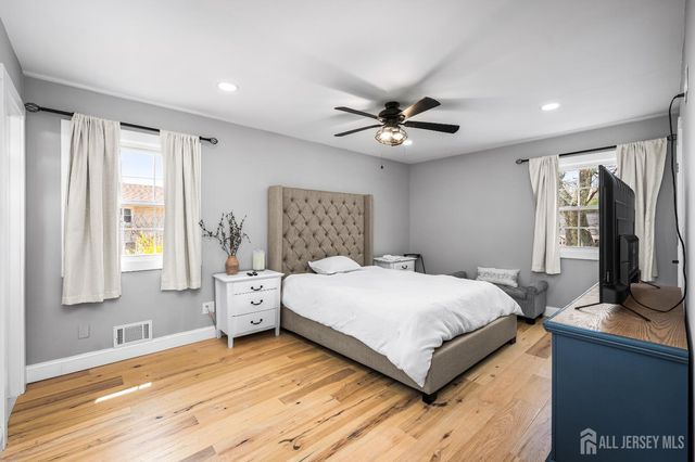 30 Ash Drive, Neptune, NJ 07753