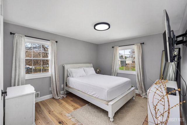 30 Ash Drive, Neptune, NJ 07753