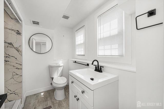 30 Ash Drive, Neptune, NJ 07753