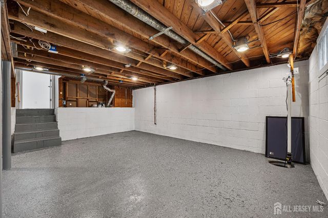 30 Ash Drive, Neptune, NJ 07753