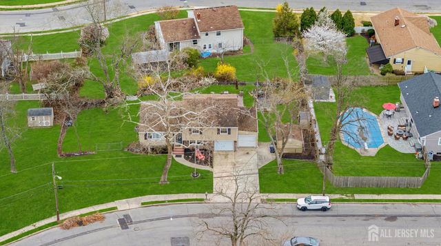 30 Ash Drive, Neptune, NJ 07753