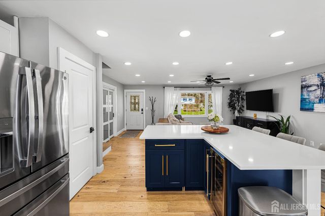 30 Ash Drive, Neptune, NJ 07753