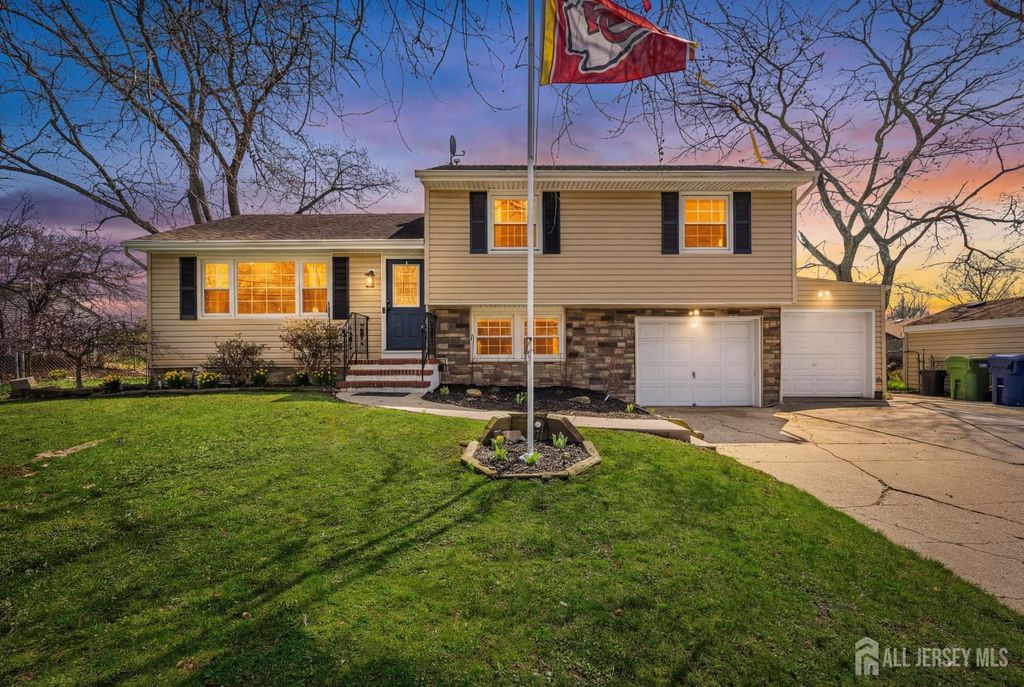 30 Ash Drive, Neptune, NJ 07753