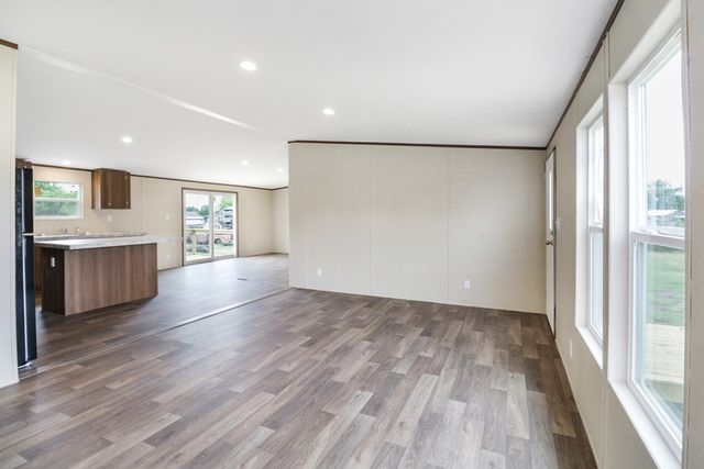 707 W 8th St, Coleman, TX 76834