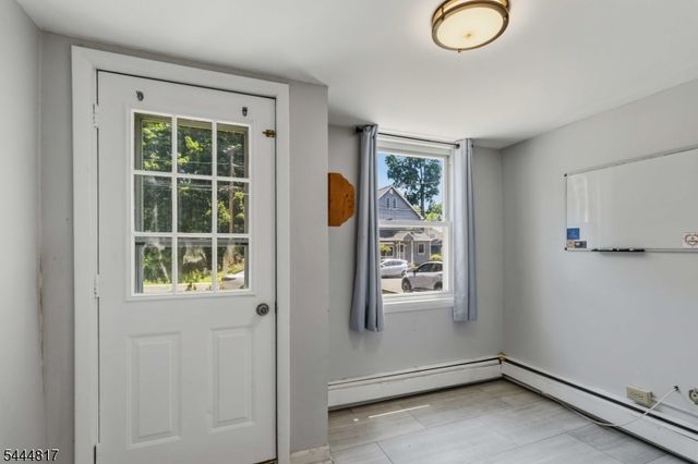 32 Schwarz Blvd, Jefferson Twp., NJ 07849