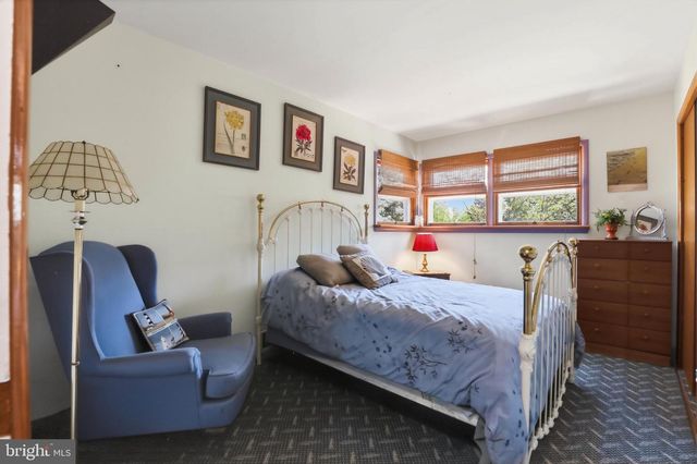 536 FAIRVIEW RD, Mount Joy, PA 17552
