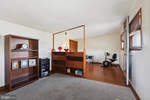 536 FAIRVIEW RD, Mount Joy, PA 17552