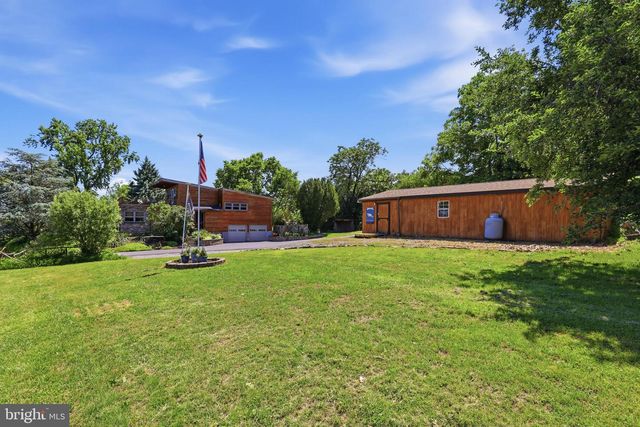 536 FAIRVIEW RD, Mount Joy, PA 17552